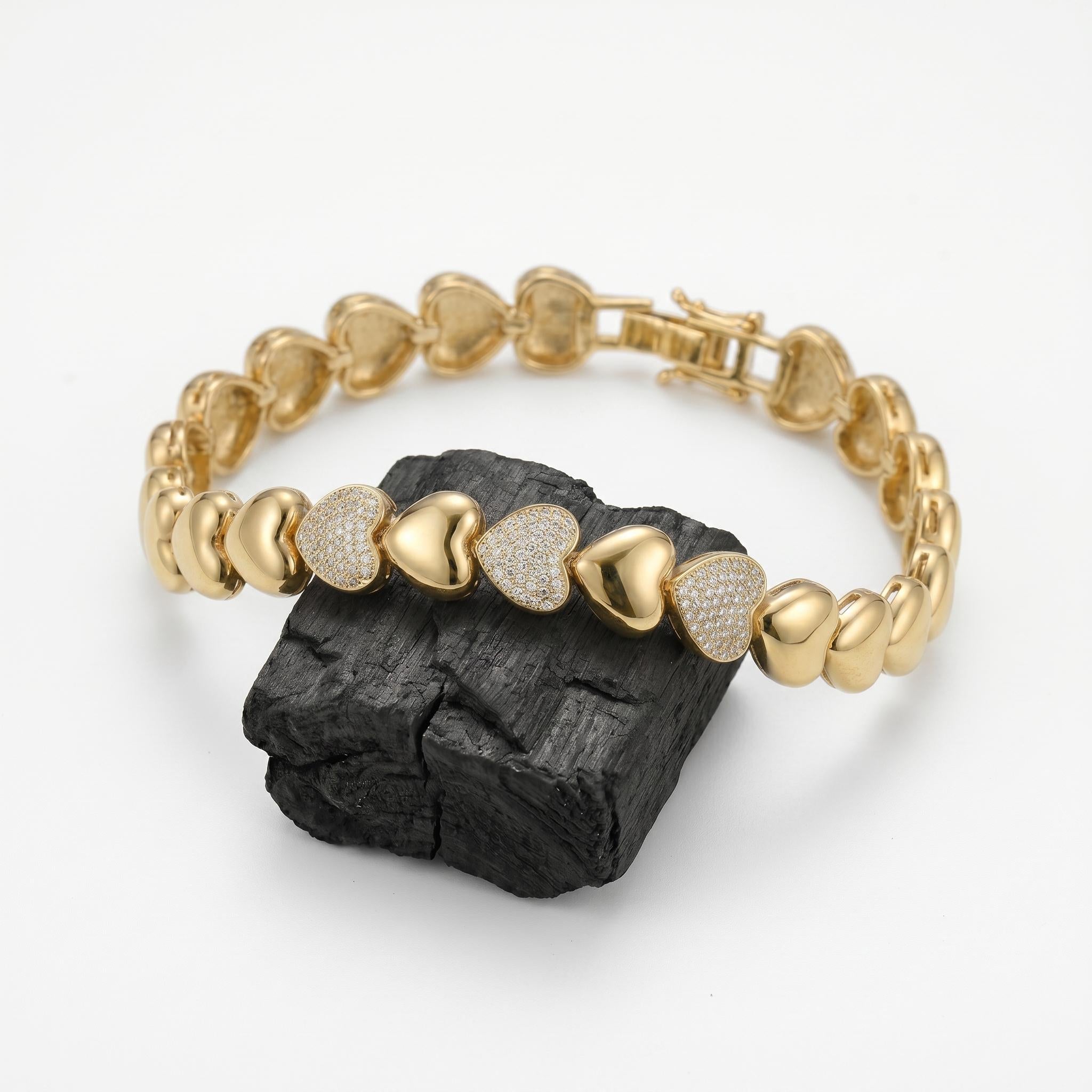 Pulseira Corações Grandes Dourado Banhado a Ouro 18k (1 ano de garantia)